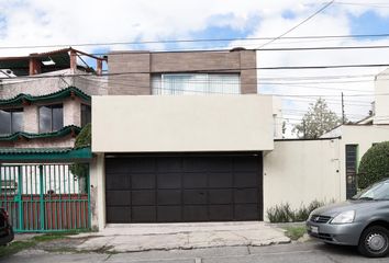 Casa en  Circuito Cronistas, Ciudad Satélite, Naucalpan De Juárez, Estado De México, México