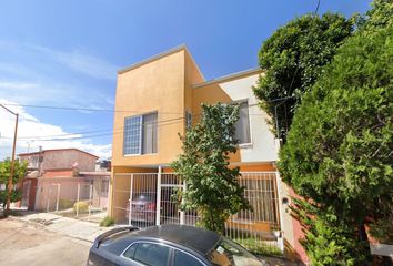 Casa en  Fuente De Andalucía 107, Las Fuentes, Victoria De Durango, Durango, México