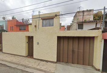 Casa en  Bugambilia Naranja, Bugambilias, Oaxaca De Juárez, Oaxaca, México