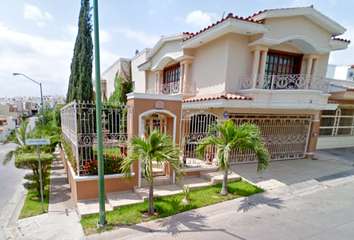 Casa en  Cerro Santa Isabel 683, Colina Del Rey, Culiacán, Sinaloa, México