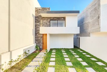 Casa en fraccionamiento en  Lomas De La Rioja Ii, Alvarado, Veracruz, México