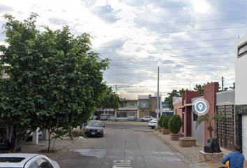 Casa en  Calle Romania, Del Camino, Fraccionamiento Del Camino, Culiacán, Sinaloa, México