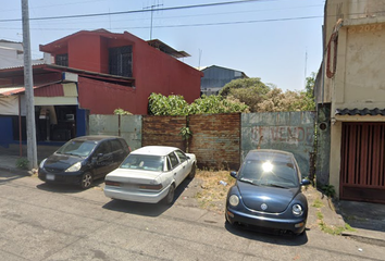 Lote de Terreno en  Calle Durango, Ramón Farias, Uruapan, Michoacán, México