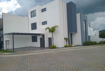 Casa en  Boulevard De Los Volcanes, Lomas De Angelópolis, Puebla, México