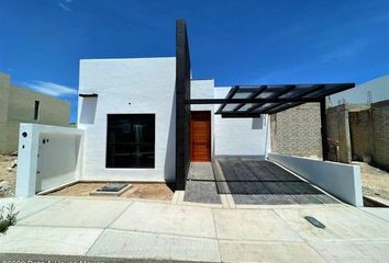 Casa en fraccionamiento en  Zakia, Querétaro, México