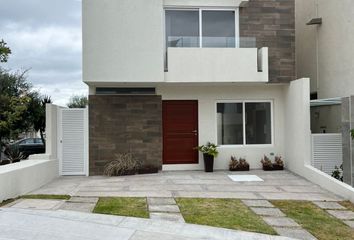 Casa en fraccionamiento en  Plaza Paseo Zibatá, Zibatá, Querétaro, México