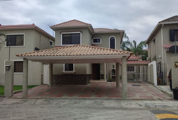 Casa en  Urbanización Vía Al Sol, Vía A La Costa, Guayaquil, Ecuador