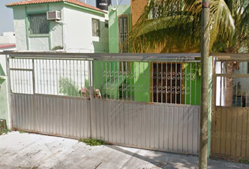 Casa en  Calle Géminis 222, Sm 38, Real Tikal, Cancún, Quintana Roo, México