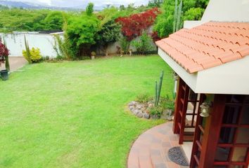 Casa en  Tumbaco, Quito