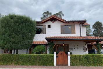 Casa en  Norberto Salazar, Quito, Ecuador