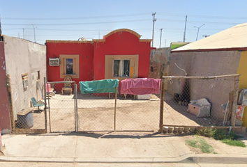 Casa en  Av. La Pasión, Valle De Las Misiones, 21138 Santa Isabel, B.c., México