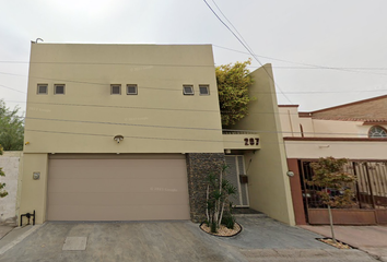 Casa en  Paseo De La Espuela, Residencial La Hacienda, Torreón, Coahuila De Zaragoza, México