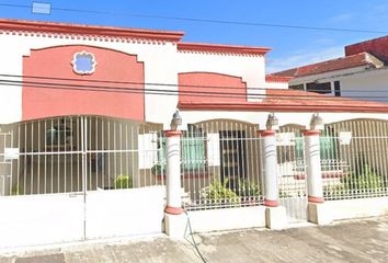 Casa en  Claveles, Las Rosas, Comalcalco, Tabasco, México