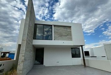 Casa en  Avenida Eugenio Garza Sada 500, Pocitos, Aguascalientes, México