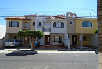 Casa en  Av. Camino A Bosque De San Isidro 951, Villas De Zapopan, 45133 Zapopan, Jal., México