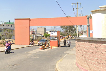 Casa en  P.º De La Luz Mz 006, 56600 Paseos De Chalco, Méx., México