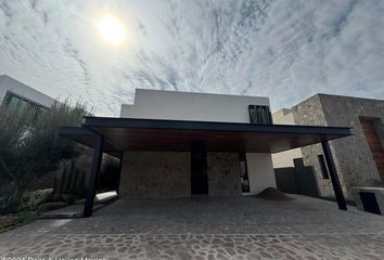 Casa en fraccionamiento en  Altozano Querétaro, Anillo Vial Fray Junípero Serra, Santiago De Querétaro, Querétaro, México