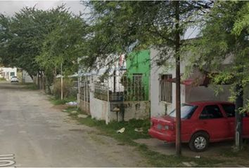 Casa en  San Simon, Fraccionamento Los Juncos, Tlajomulco De Zúñiga, Jalisco, México