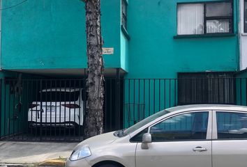 Casa en  Calle De Las Acacias, Unidad Habitacional Adolfo Lopez Mateos, Tlalnepantla De Baz, Estado De México, México