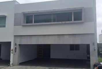 Casa en  Privanzas Fundadores, San Pedro Garza García, Nuevo León, México