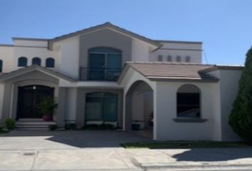 Casa en  Quinta Nogalar, Quinta Real, Saltillo, Coahuila De Zaragoza, México