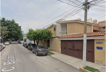 Casa en  Calle Balanza, La Calma, Zapopan, Jal., México