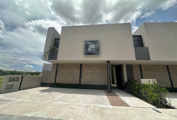 Casa en fraccionamiento en  Lago De Juriquilla, Cumbres Del Lago, Santiago De Querétaro, Querétaro, México