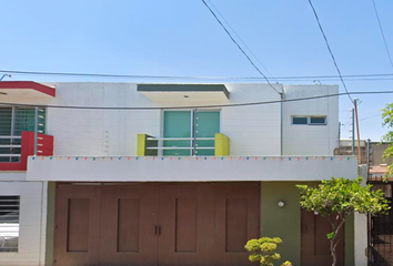 Casa en  Calle Rosas, Girasoles Elite, Girasoles Acueducto, Zapopan, Jalisco, México