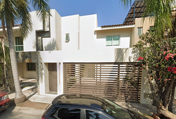 Casa en  Lago Michigan, Fovissste 100, Fluvial Vallarta, Puerto Vallarta, Jalisco, México