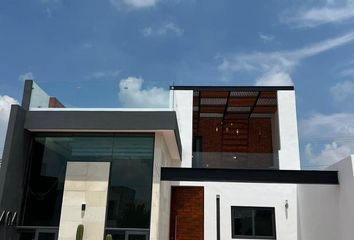 Casa en fraccionamiento en  Fraccionamiento Residencial Lombardia, Irapuato, Guanajuato, México