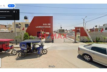 Casa en  Avenida Andrés Avelino Cáceres, Lambayeque, 14013, Per