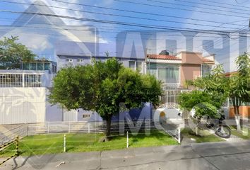 Casa en  C. Ixtépete, Pinar De La Calma, 45080 Zapopan, Jal., México