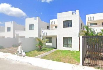 Casa en  Calle 47 B, Fraccionamiento Las Américas 2, Mérida, Yucatán, México