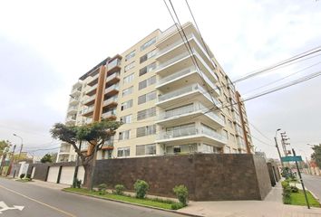 Departamento en  Av. La República 345, Santiago De Surco, Perú