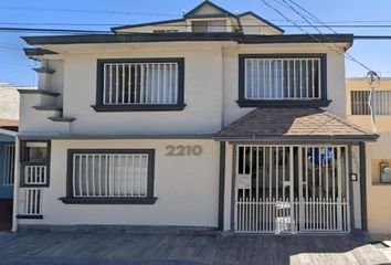 Casa en  De Los Literatos 2210, Universidadotay, 22427 Tijuana, B.c., México