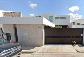 Casa en  Residencial Altabrisa, Calle 15, Colonia Altabrisa, Mérida, Yucatán, México