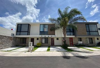 Casa en condominio en  Residencial Gardeno, Paso De Los Toros, El Refugio, Santiago De Querétaro, Querétaro, México