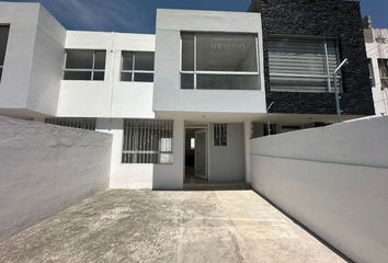 Casa en  Salvador Allende, Quito, Ecuador