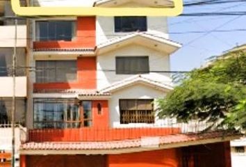 Departamento en  Av. Alejandro Velasco Astete 3151, Santiago De Surco, Perú