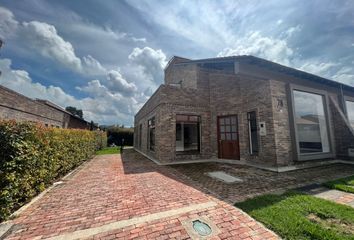 Casa en  Conjunto San Antonio Del Bejucal, Camino De La Puerta Del Sol, Cajicá, Cundinamarca, Colombia