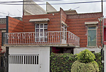 Casa en  Gral. Heriberto Jara 21, Constitución De 1917, 09260 Ciudad De México, Cdmx, México