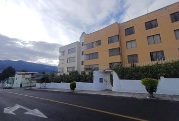 Departamento en  San Isidro Del Inca, Quito, Ecuador