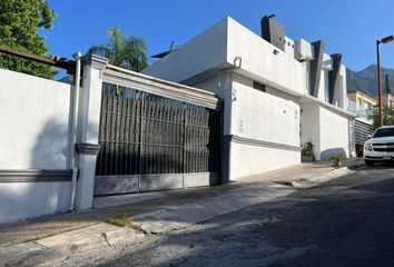 Casa en fraccionamiento en  Cerradas De Cumbres, Monterrey, Nuevo León, México