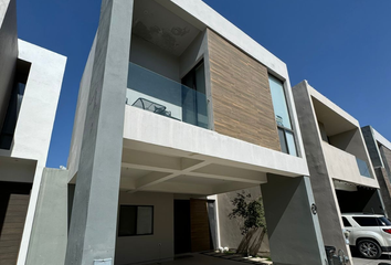 Casa en fraccionamiento en  Veneros Residencial, Avenida Ramón Rivera Lara, Misión De Los Lagos, Juárez, Chihuahua, México