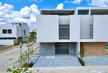 Casa en fraccionamiento en  Bosques Vallarta, Zapopan, Jalisco, México