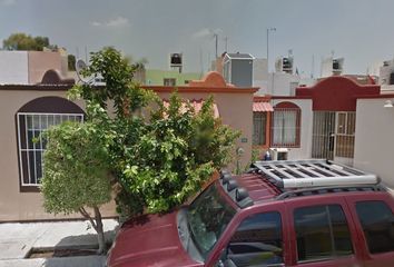 Casa en  Calle Nuez De Palma, Sin Nombre, Irapuato, Guanajuato, México