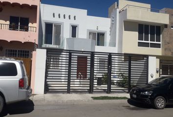 Casa en  Río Potomac, Fovissste 100, Fluvial Vallarta, Puerto Vallarta, Jalisco, México