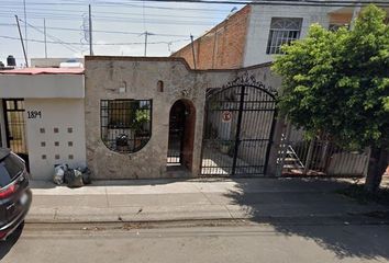 Casa en  Av Valle De Atemajac 1888, Jardines Del Valle, 45138 Zapopan, Jal., México