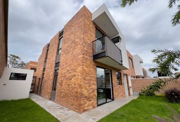 Casa en  Puembo, Ecuador