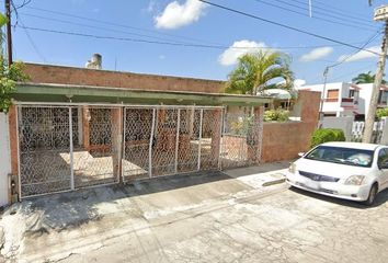 Casa en  Calle 13, Montejo, Mérida, Yucatán, México